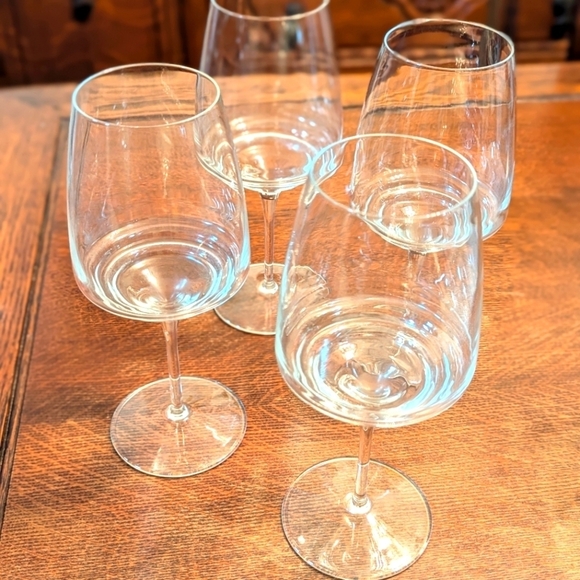 Vintage 2008 Mikasa Ripple (4) Wine Goblet/Glasses - 22oz - Picture 2 of 9